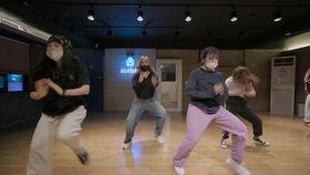 成人爵士跳舞视频下载